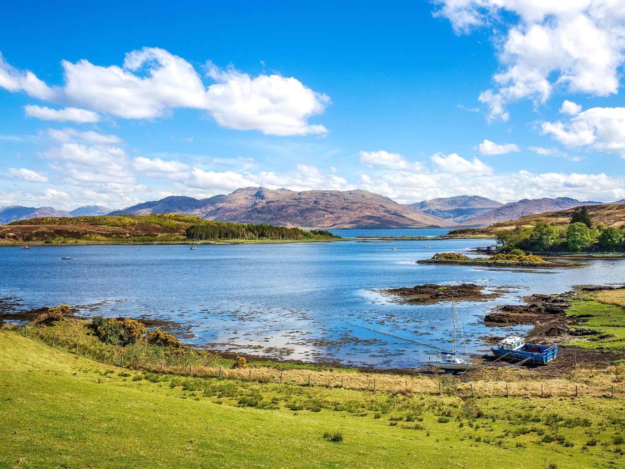 Brightwater Cottage Arnisdale Esterno foto